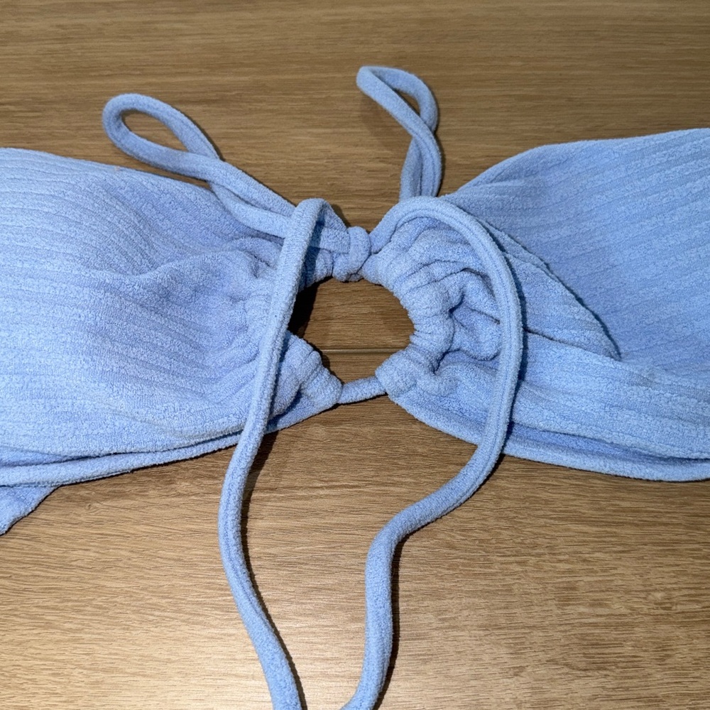 Abercrombie & Fitch Amalfi 2 piece powder blue ribbed swimsuit/ bikini medium - Picture 5 of 6